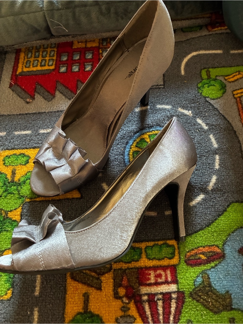 George Silver Satin Peep-Toe Ruffle Pumps - Picture 2 of 2